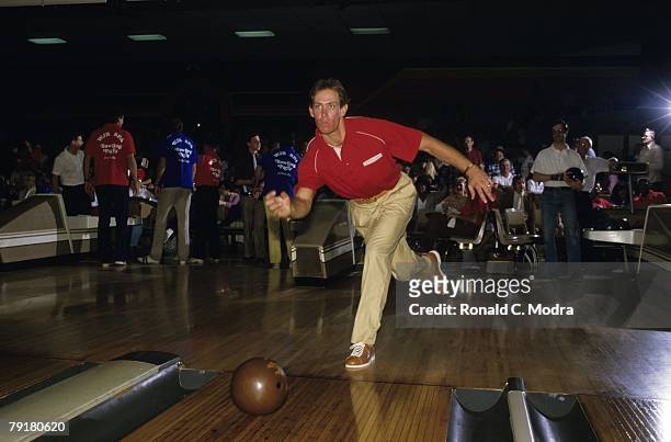 Alan Trammell of the Detroit Tigers bowling in May 1984 in Detroit, Michigan.