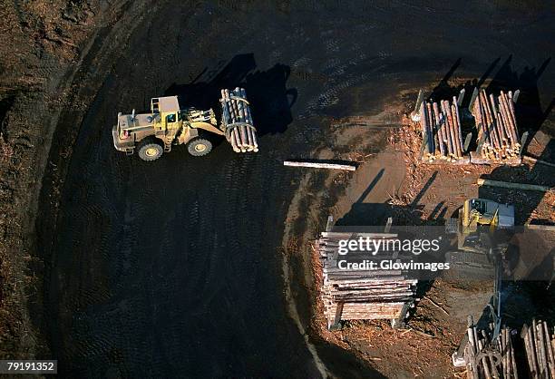 Lumber Forklift Photos and Premium High Res Pictures - Getty Images
