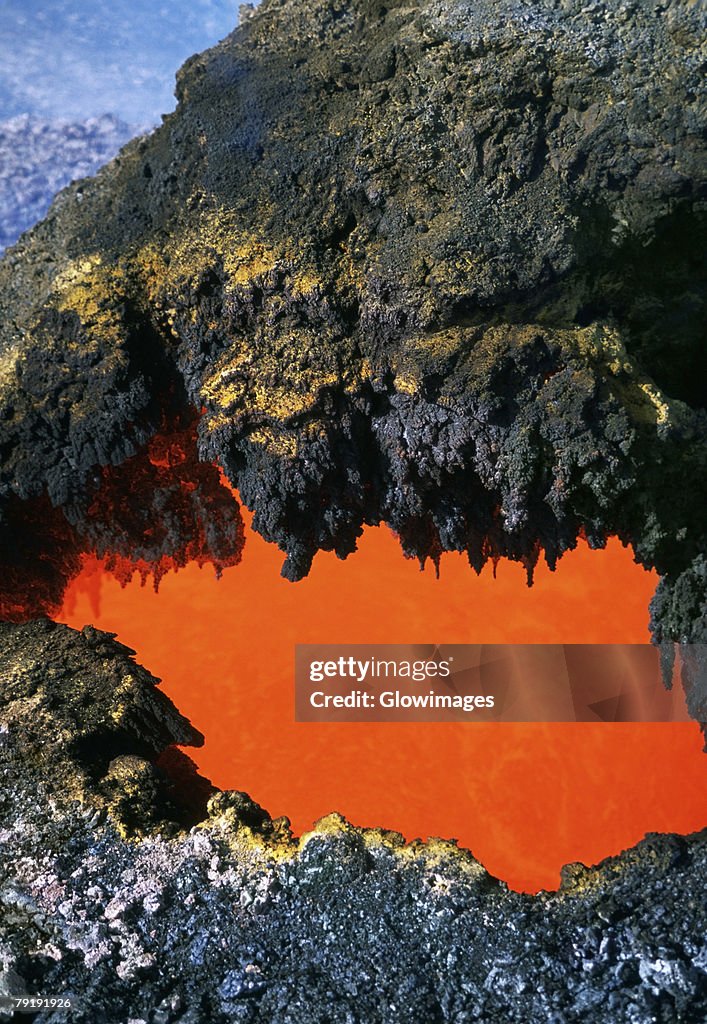 Open 'skylight' reveals river of molten lava flow, Hawaii