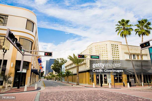 buildings in a city, west palm beach, florida, usa - west palm beach imagens e fotografias de stock