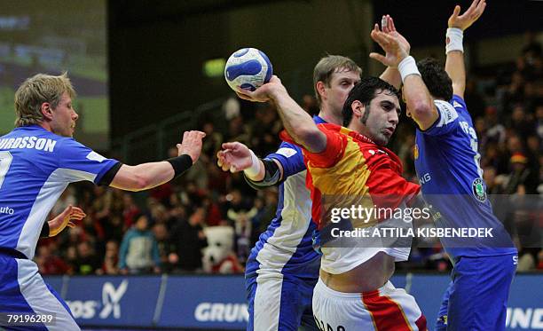 Daniel Ruesga 62 Carlos Ruesga Stock Photos, High-Res Pictures, and Images - Getty Images