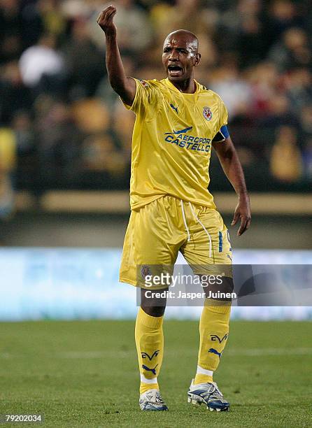 Marcos Senna da Silva of Villarreal reacts during the Copa del Rey match against Barcelona at the El Madrigal stadium on January 24, 2008 in...