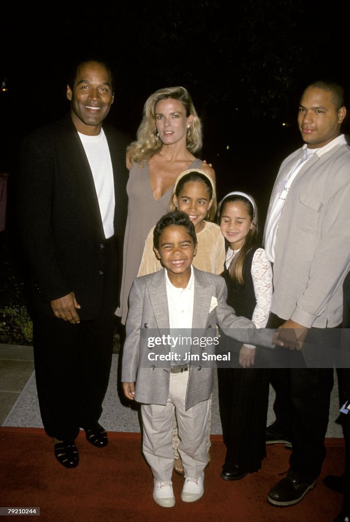 "Naked Gun 33 1/3" Premiere