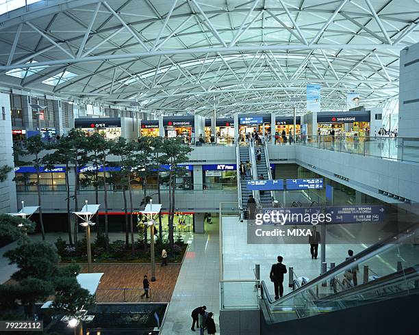 incheon airport, seoul, korea - incheon airport fotografías e imágenes de stock