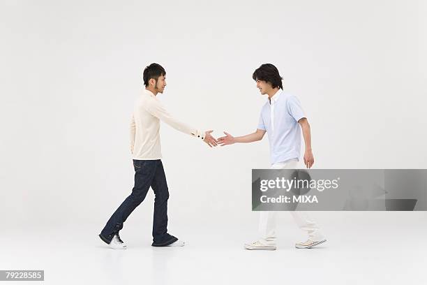 Extend Handshake 783 Extending A Handshake Stock Photos, High-Res Pictures, and Images ...