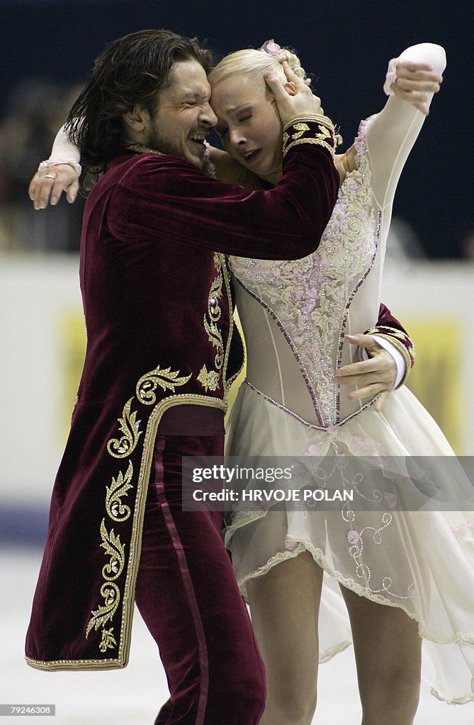 Russia's Okasana Dommina and Maxim Shaba