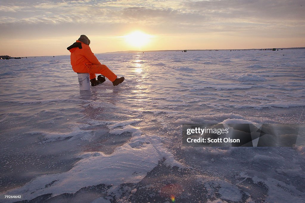 Minnesota Lake Boasts World's Biggest Ice Fishing Competition