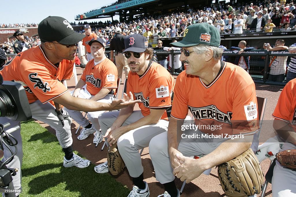 Taco Bell All-Star Legends & Celebrity Softball Game