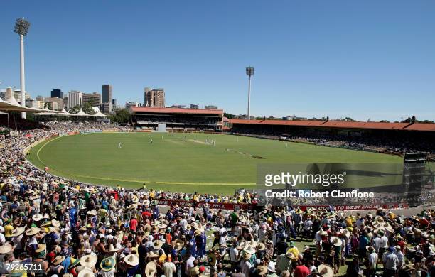 General view of the Adelaide Oval during day three of the Fourth Test between Australia and India at Adelaide Oval January 26, 2008 in Adelaide,...