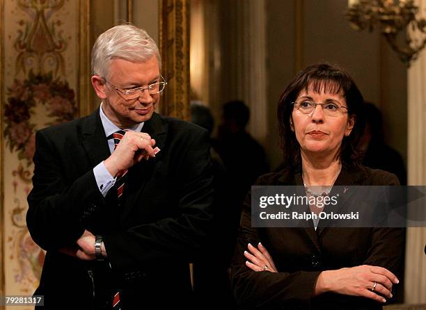 Andrea Ypsilanti , top candidate of the Social Democratic Party and Roland Koch, Governor of the German state of Hesse attend a television debate...