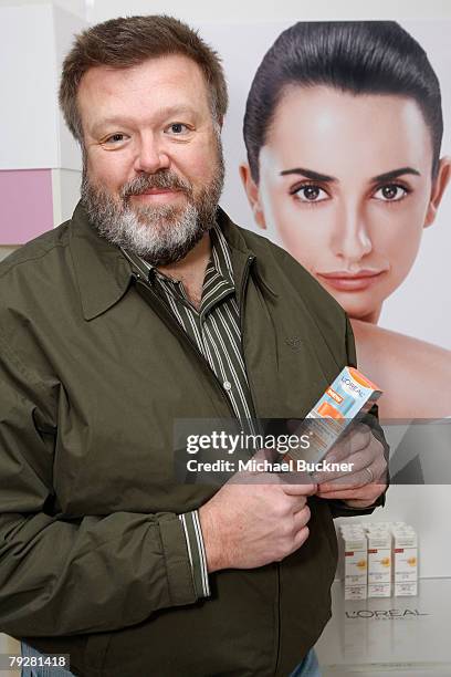 Actor Joel McKinnon Miller attends The Luxury Lounge in honor of the 2008 SAG Awards featuring the L'Oreal Paris Beauty Suite, held at the Four...
