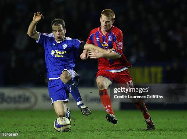 Ben Watson of Crystal Palace battles for the ball with Stephen Clemence of Leicester City during the Coca Cola Championship match between Leicester...