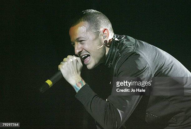 Chester Bennington of Linkin Park performs at the 02 Arena January 28, 2008 in London, England.