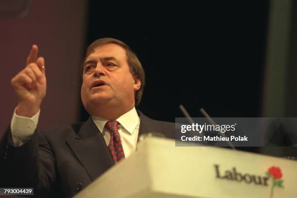 Congrès annuel du parti travailliste à Brighton - Discours du vice-Premier ministre John Prescott.