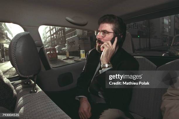 Gerry Adams leader du Sinn Féin - Belfast, Journée du leader républicain avant sa rencontre avec Tony Blair.