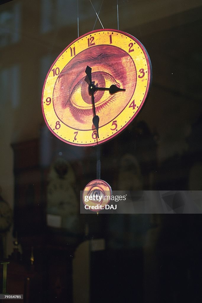 Pendulum Clock