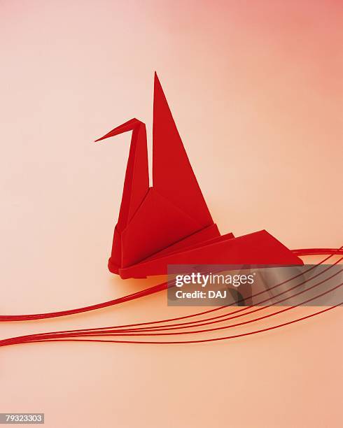 origami cranes, high angle view - origami a forma di gru foto e immagini stock