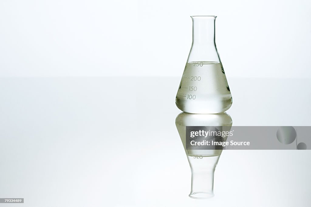 Volumetric flask