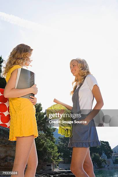 friends outdoors - magazine retreat day 2 stock pictures, royalty-free photos & images