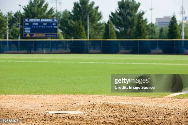 baseball field - baseball diamond stockfoto's en -beelden