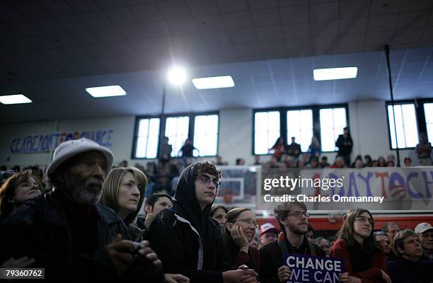 Democratic presidential hopeful Sen. Barack Obama addresses a rally in the gymnasium of Stevens High School on January 6, 2008 in Clarement, New...