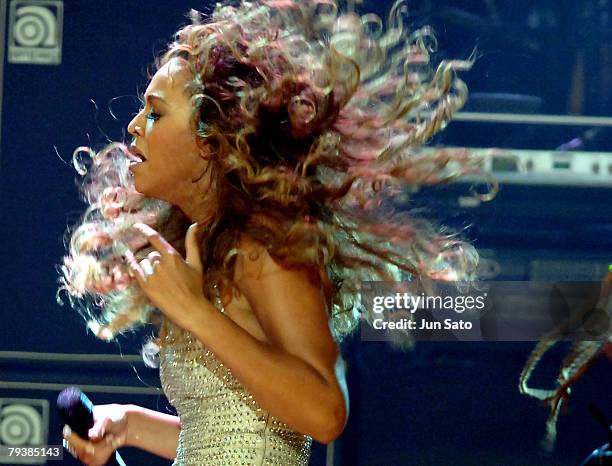Beyonce Performs In Japan Photos and Premium High Res Pictures - Getty ...