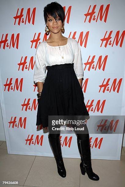 Singer Rihanna poses at H&M for the launch of Fashion Against AIDS Collection on January 31, 2008 in New York City.