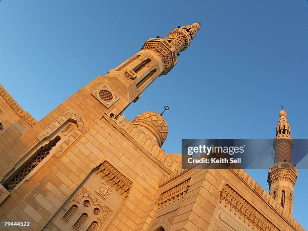 jumeirah mosque, dubai, uae. - jumeirah mosque stock pictures, royalty-free photos & images
