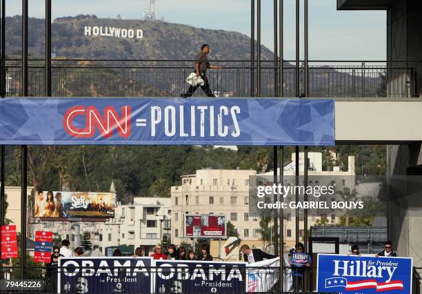 Supporters wait outside the Kodak Theatre before the Democratic Presidential Primary Debate hosted by CNN 31 January 2008 in Hollywood, California....