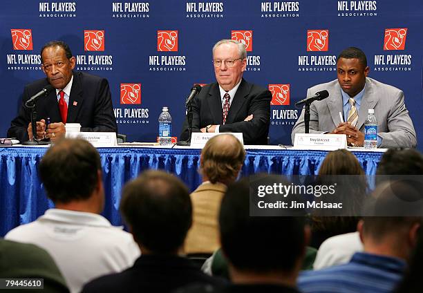 Executive director Gene Upshaw, General Counsel Richard Berthelsen and former player Troy Vincent all of the National Football League Players...