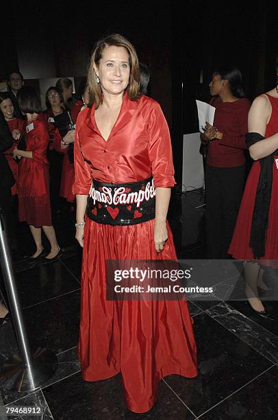 The Sopranos' star Lorraine Bracco unveils Campbell's red dress for American Heart Association Auction