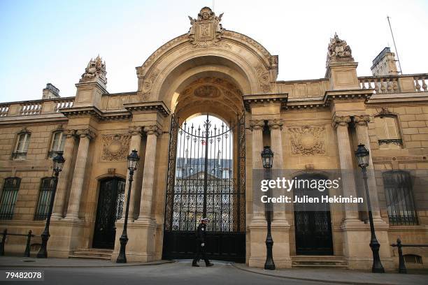 General view of the entrance to the Elysee Palace, where French President Nicolas Sarkozy married partner Carla Bruni, on February 2, 2008 in Pars,...
