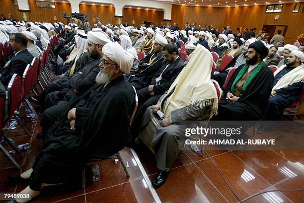Muslims In Iraq 466 Iraqi Sunni Muslim Scholars Stock Photos, High-Res Pictures, and ...