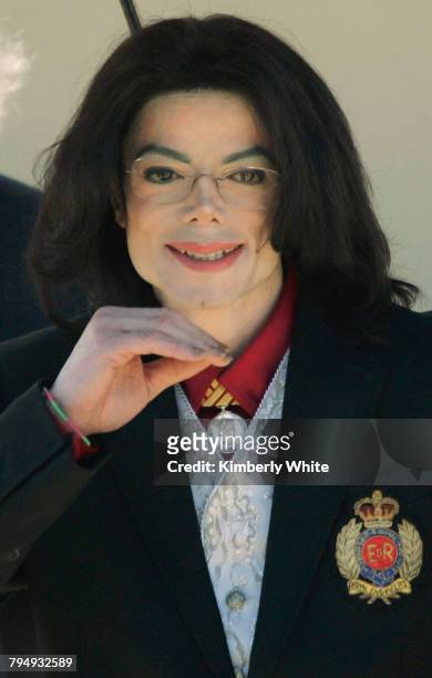 pop-singer-michael-jackson-smiles-as-he-is-leaving-the-santa-barbara-county-courthouse-on-the.jpg