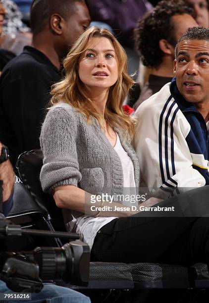 Ellen Pompeo sits courtside to watch the Los Angeles Clippers against the New York Knicks on February 4, 2008 at Madison Square Garden in New York...