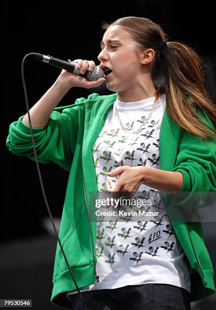 Lady Sovereign Rapper 83 Lady Sovereign And Akon Open For Gwen Stefani Sweet Escape Tour May ...