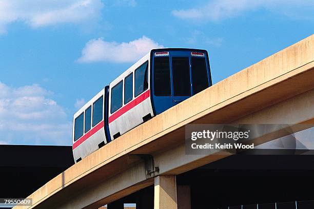 dallas-fort worth airport tram - aeroporto di dallas fort worth foto e immagini stock