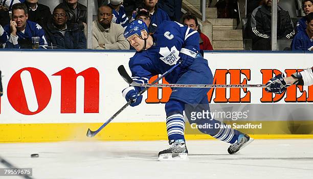 Mats Sundin of the Toronto Maple Leafs shots the puck against the Florida Panthers during their NHL game at the Air Canada Centre February 5, 2008 in...