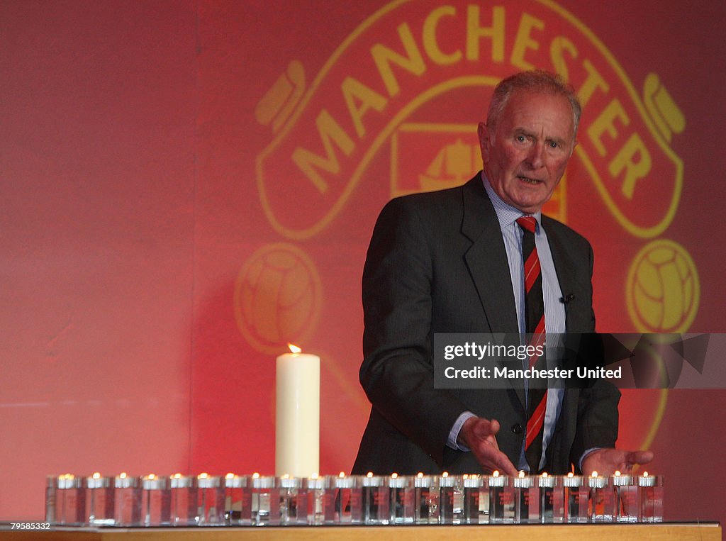 Manchester United Marks 50th Anniversary Of Munich Air Disaster