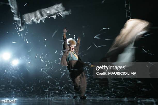 An artist of 'Cirque du Soleil' performs during a dress rehearsal of 'Alegria' show in Sao Paulo, Brazil, 06 February 2008. The international cast of...