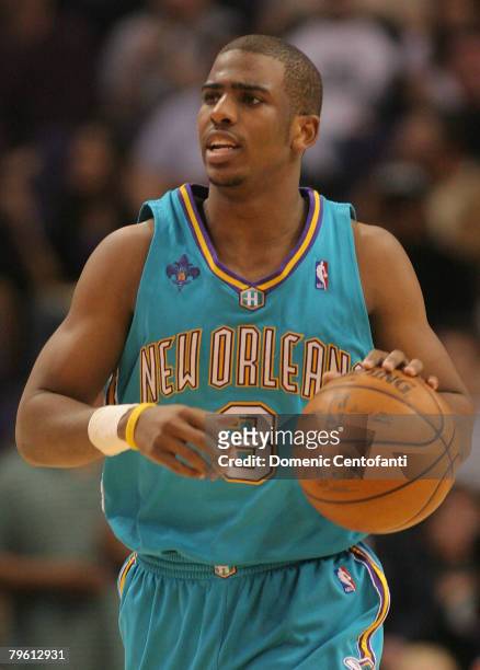 Chris Paul of the New Orleans Hornets brings the ball down court against the Phoenix Suns on February 6, 2008 at US Airways Center in Phoenix,...