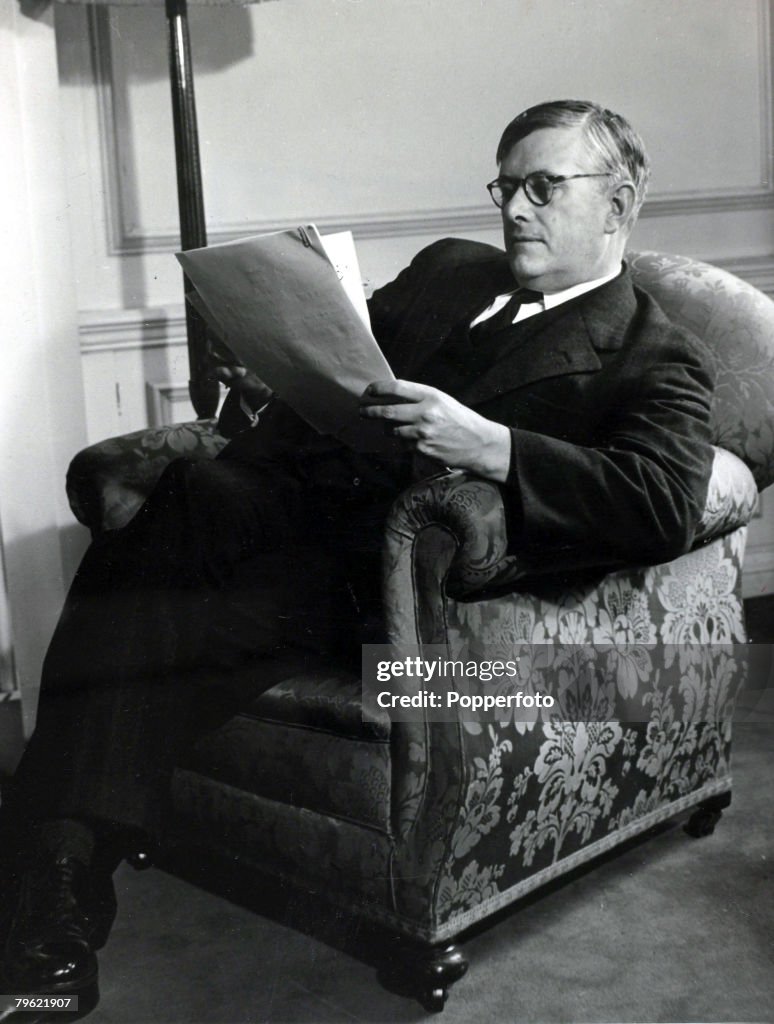 Political Personalities. pic: 1942. Dr. Herbert V. Evatt, at one time Deputy Prime Minister of Australia, also one of Australia's most influential Labour leaders, lawyer, author and High Court Judge.