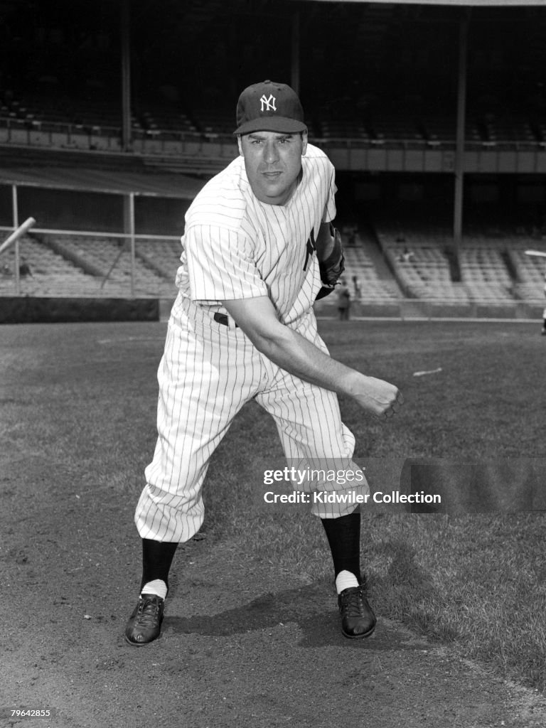 Vic Raschi Pitcher Vic Raschi of the New York Yankees poses for a portrait prior ...