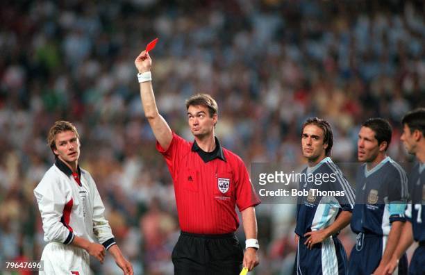 World Cup 1998 Finals, St, Etienne, France, 30th June England 2 v Argentina 2 , Referee Kim Milton Nielsen sends off England's David Beckham for...