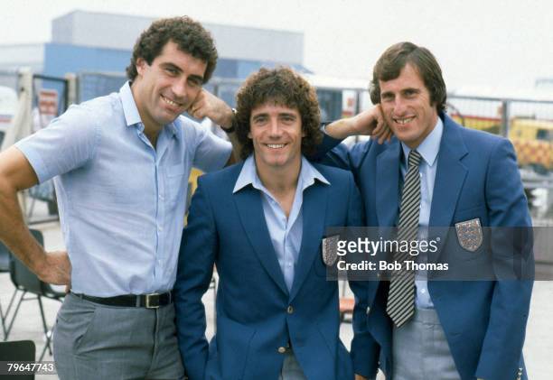 Circa 1981, England captain Kevin Keegan, centre, with England international goalkeepers Peter Shilton, left and Ray Clemence