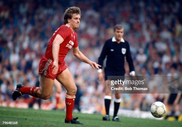 25th April 1987, Division 1, Liverpool 3 v Everton 1, Jan Molby, Liverpool, Jan Molby a Danish international played for Liverpool from 1984-1994