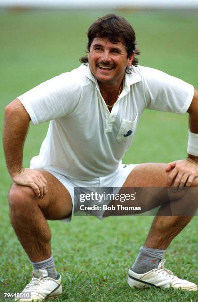 February 1990, 1st Test Match at Kingston, Jamaica, England beat West Indies by 9 wickets, England batsman Allan Lamb at a training session, Allan...