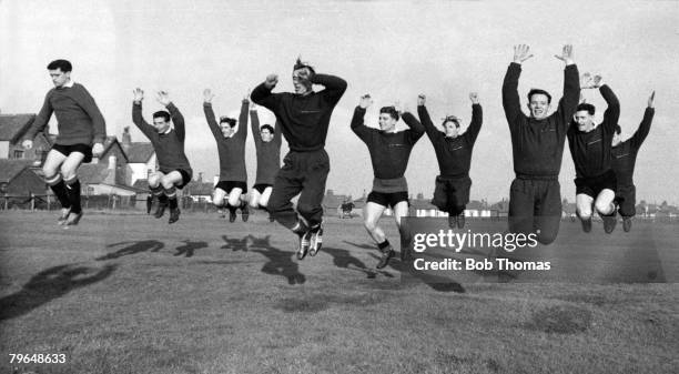 Sport, Football Manchester, England, Manchester United players during a training session, Players include, Tommy Taylor, David Pegg, Dennis Viollet,...