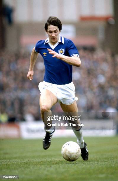 3rd April 1982, FA, Cup Semi-Final at Villa Park, Tottenham Hotspur 2 v Leicester City 0, Gary Lineker,Leicester City, Gary Lineker won 80 England...