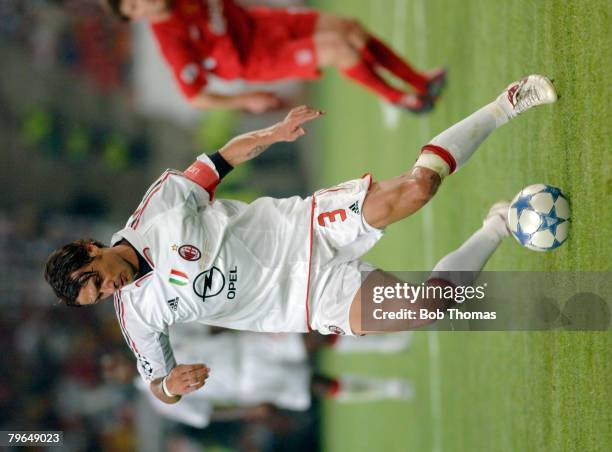 Sport, Football, UEFA Champions League Final, 25th May 2005, Ataturk Stadium, Istanbul, AC Milan 3 v Liverpool 3, , Paolo Maldini of Milan